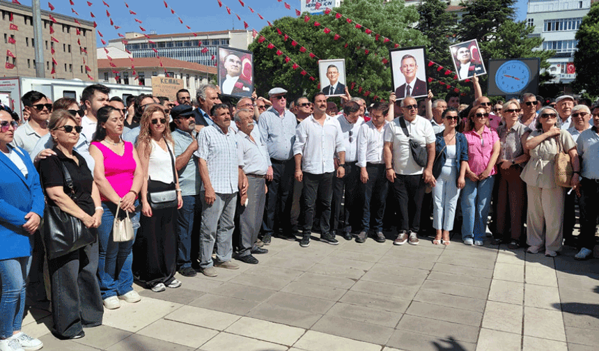 Talat Yalaz ve partililerden İl Seçim Kurulu'na yürüyüş: “Siz o anahtarları alın…”