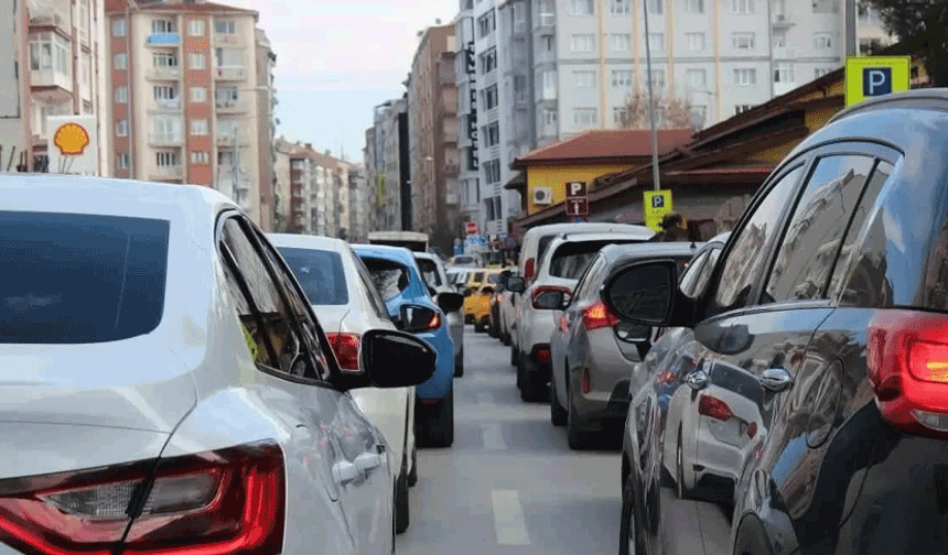 Eskişehir trafiğine bir ayda 2 bin 320 araç daha eklendi
