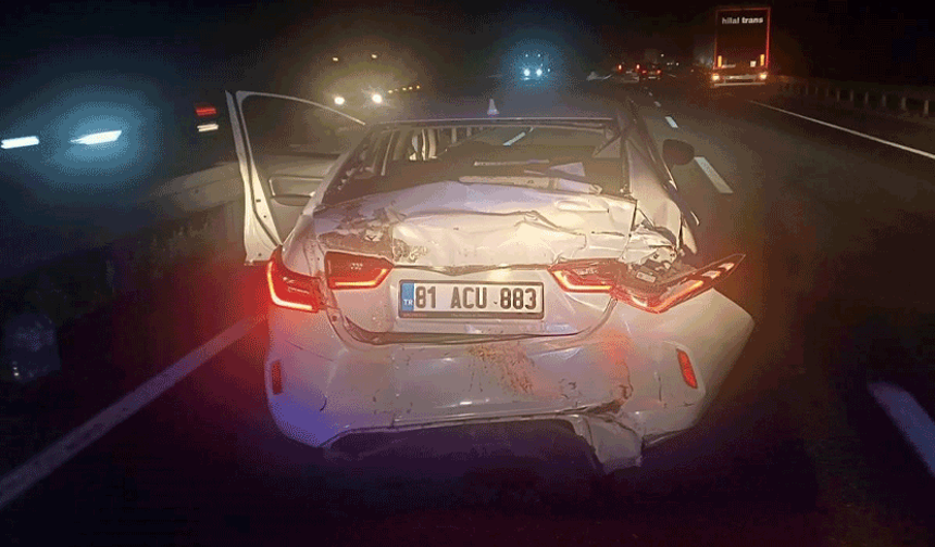 Eskişehir yolunda tır ile otomobil çarpıştı: 3 yaralı var