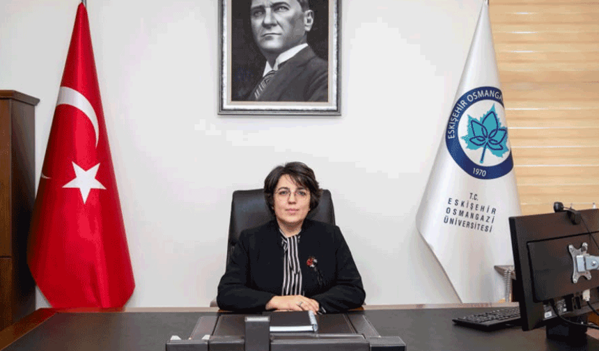 ESOGÜ'nün yeni rektörü Gümüşsoy oldu