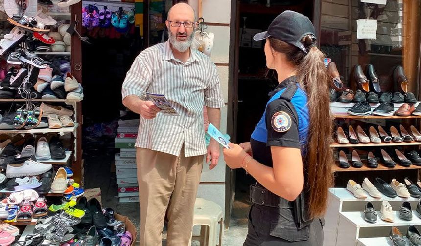Kütahya'da polis ekipleri vatandaşları telefon dolandırıcılığına karşı uyardı