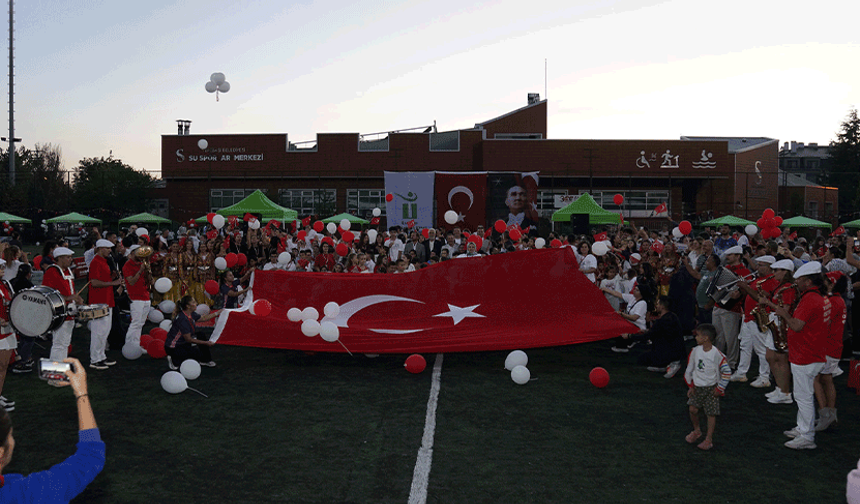 Tepebaşı’nda 30 Ağustos Zafer Bayramı coşkusu sporla taçlandı