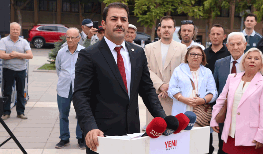 YENİ Parti’den 30 Ağustos’ta çelenkli kutlama!
