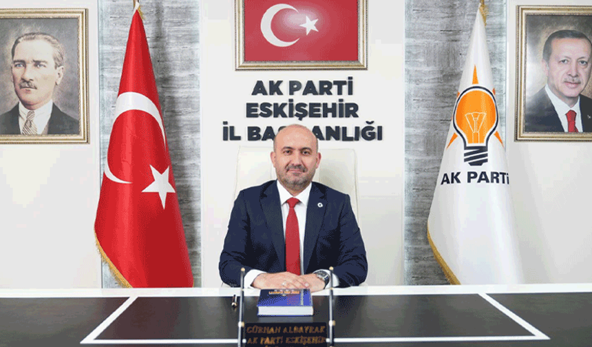 AK Parti Eskişehir’de oylarını artırıyor mu? Gürhan Albayrak’tan dikkat çeken anket açıklaması