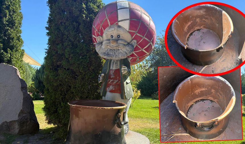 Bir zamanların ünlü heykeliydi, bakımsızlığa terk edildi
