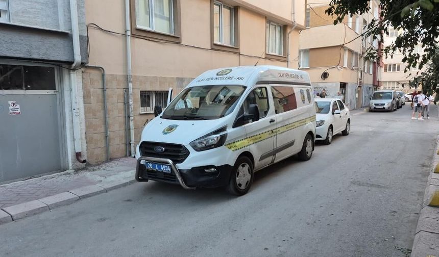 Eskişehir'de apartman deposunda şüpheli ölüm