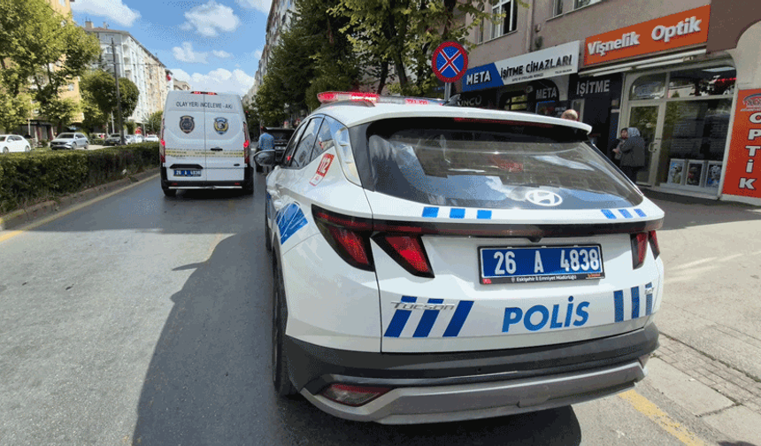 Eskişehir'de şüpheli ölüm: Merdiven boşluğunda bulundu