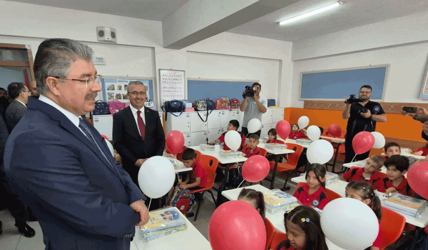 Vali Yılmaz: "Okullarımızın güvenliği her zaman gündemimizde olacak"