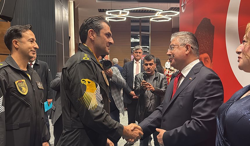 Eskişehir’de Cumhuriyet’in 103. yılı resepsiyonla kutlandı