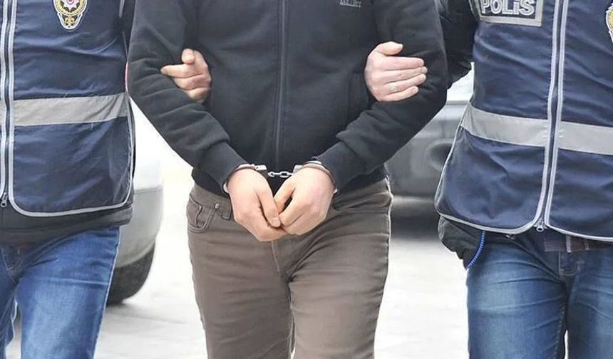 Eskişehir'de kapsül kokain taşıyan şüphelilerden 2'si tutuklandı
