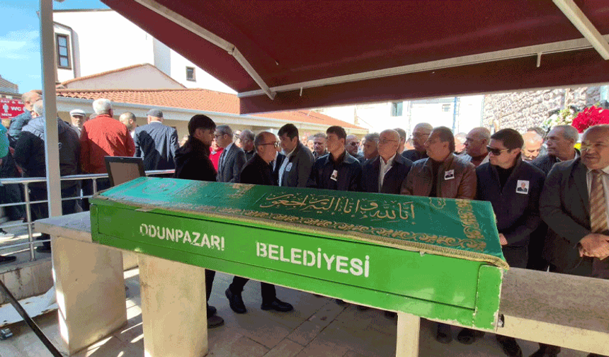 Muhtarlar Günü'nde hayatını kaybeden muhtar son yolculuğuna uğurlandı