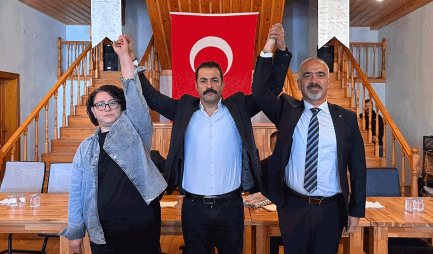 YENİ Parti Seyitgazi'de Selma Sara kaybetti: Yeni başkan Ahmet Ülker