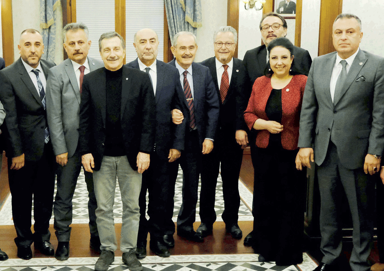 eskisehirde-siyaset-hiz-kazaniyor-nazim-aydin-site-2