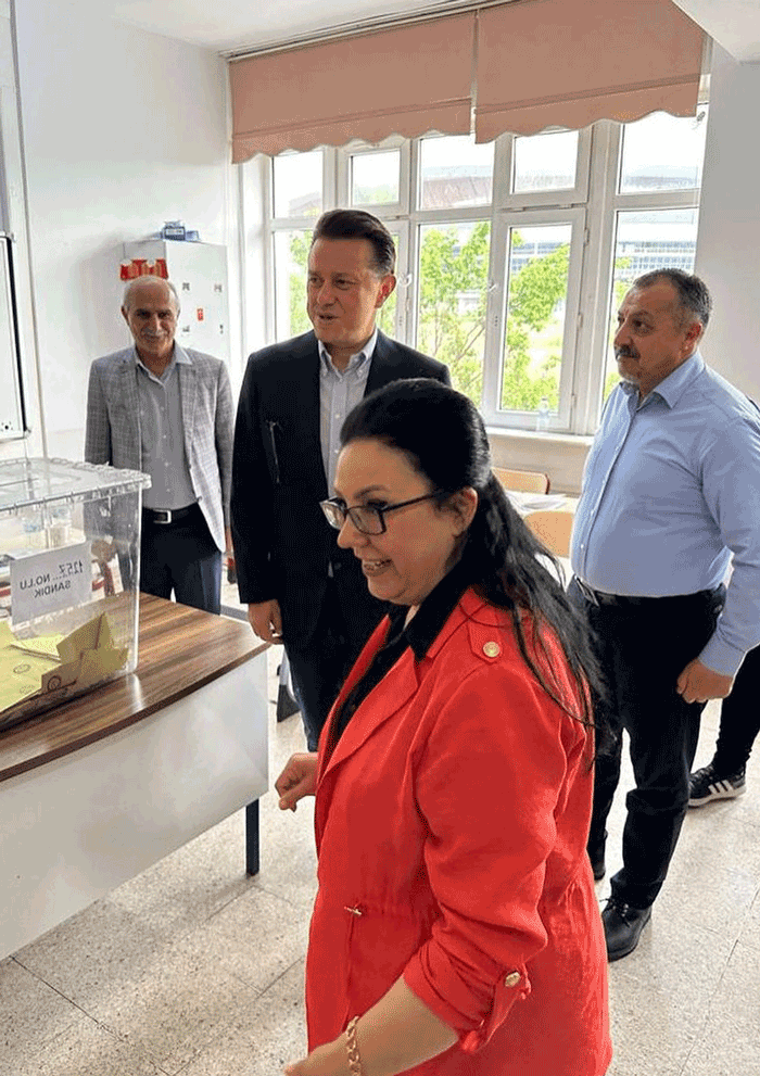 hatipoglu-nereye-oynuyor-nazim-aydin2