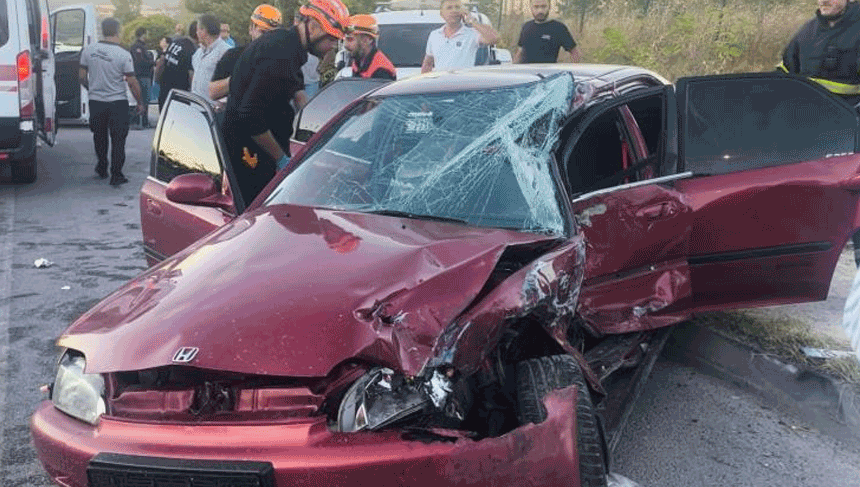 Bilecik'te meydana gelen trafik kazasında 1'i ağır 3 kişi yaralandı