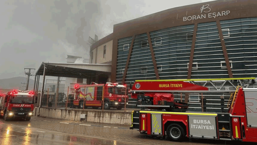 Bursa'da fabrikada çıkan yangın korkuttu