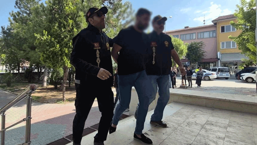 Eskişehir'deki oto galerici gencin ölümüyle ilgili 3 şüpheli adliyeye sevk edildi