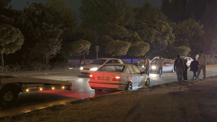 Kaza ucuz atlatıldı! Eskişehir’de otomobil karşı şeride geçti